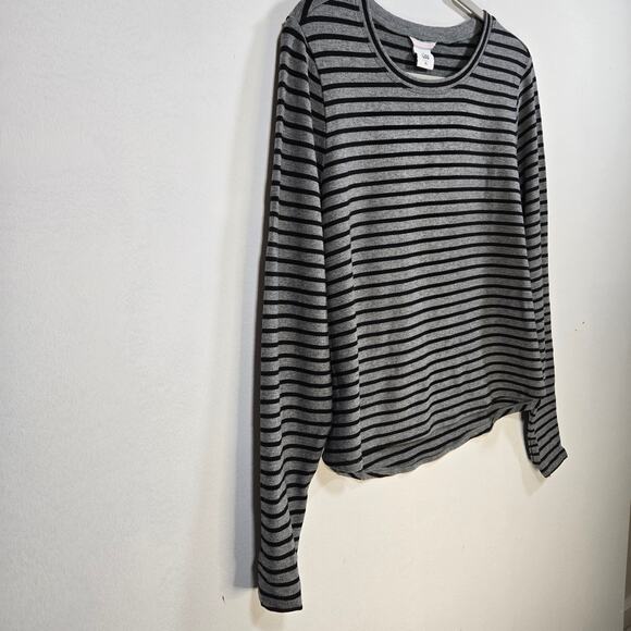 Cabi Pivot Women's Gray Striped Top. Size XL - Picture 3 of 10